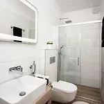 Satis Apartament *