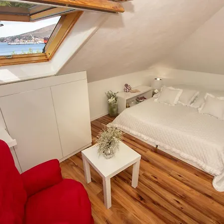 Satis Apartment